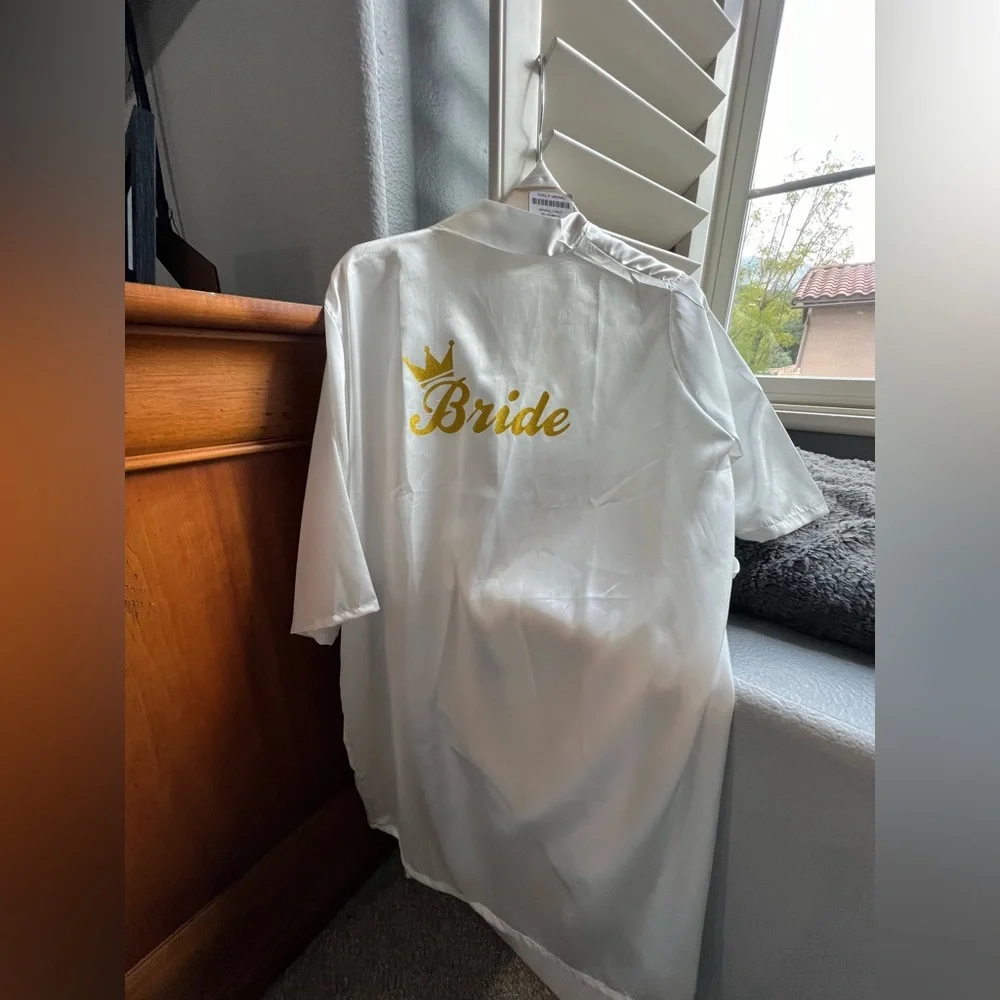 Bride Robe - Picture 2 of 2